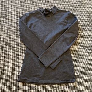 Under armor long sleeve under shirt